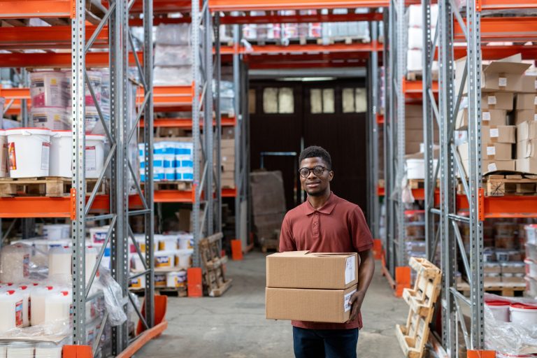 why wholesale businesses needs storage in dubai